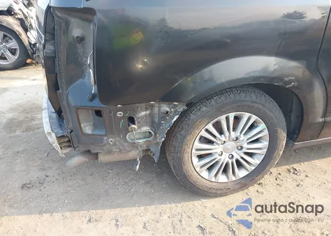 2016 Chrysler Town & Country Touring-L Anniversary Edition из США, поврежденный, VIN 2C4RC1CG8GR159460